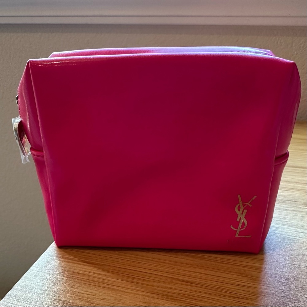 NWOB YSL Yves Saint Laurent Pink Makeup Pouch With Heart Charm Zipper